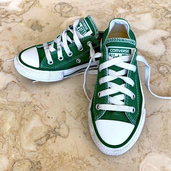 Converse Other - Converse Chuck Taylor All Star Low Top Sneakers